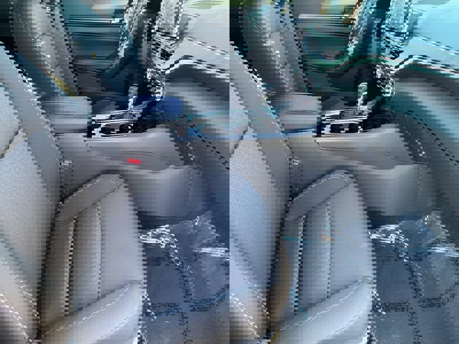 Used 2024 Nissan Altima 2.5 SV image 12