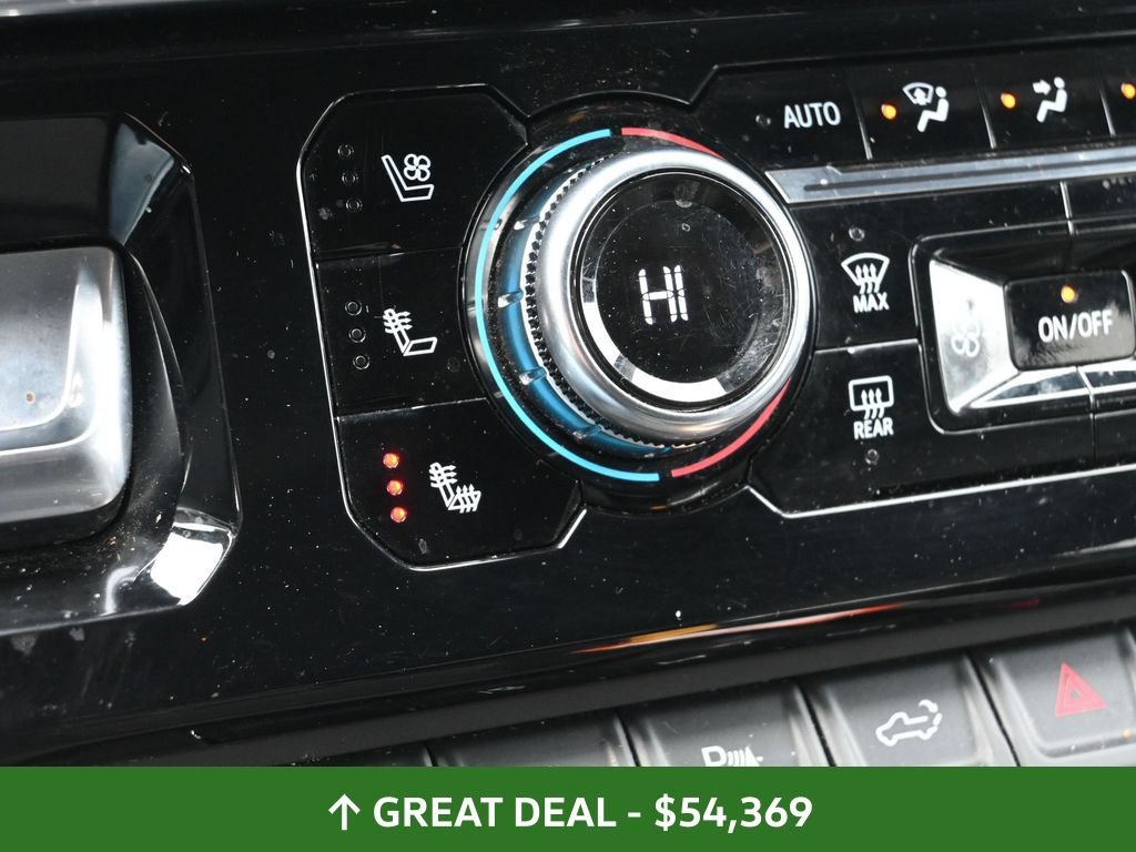 Used 2024 GMC Sierra 2500 Denali w/ Denali Reserve Package AWD/4WD image 30