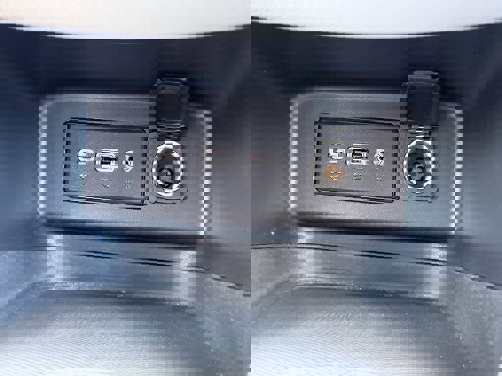 Used 2021 Chevrolet Equinox LS w/ LS Convenience Package FWD image 25