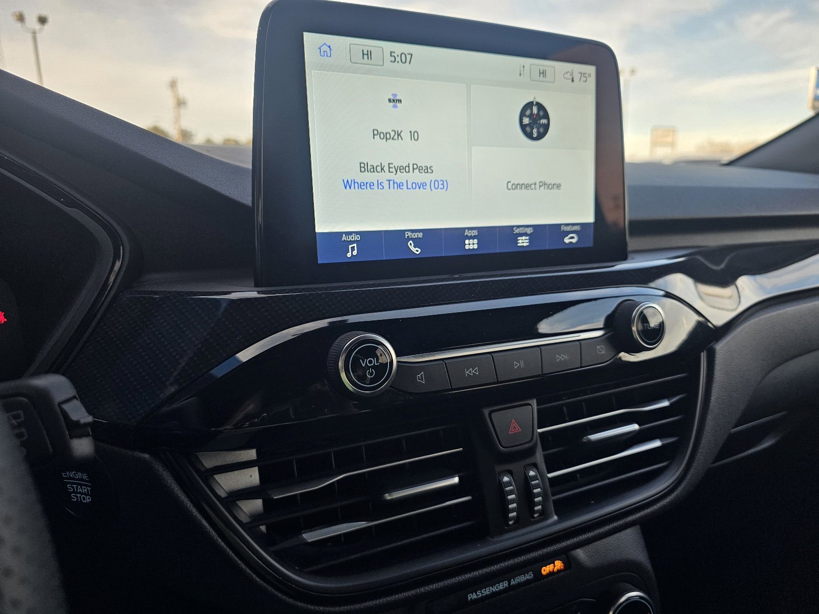 Used 2025 Ford Escape ST-Line image 14