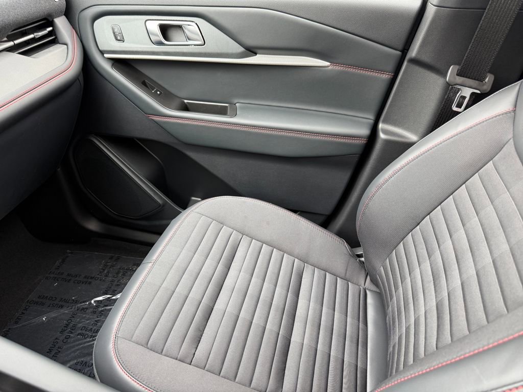 New 2026 Ford Explorer ST-Line image 23