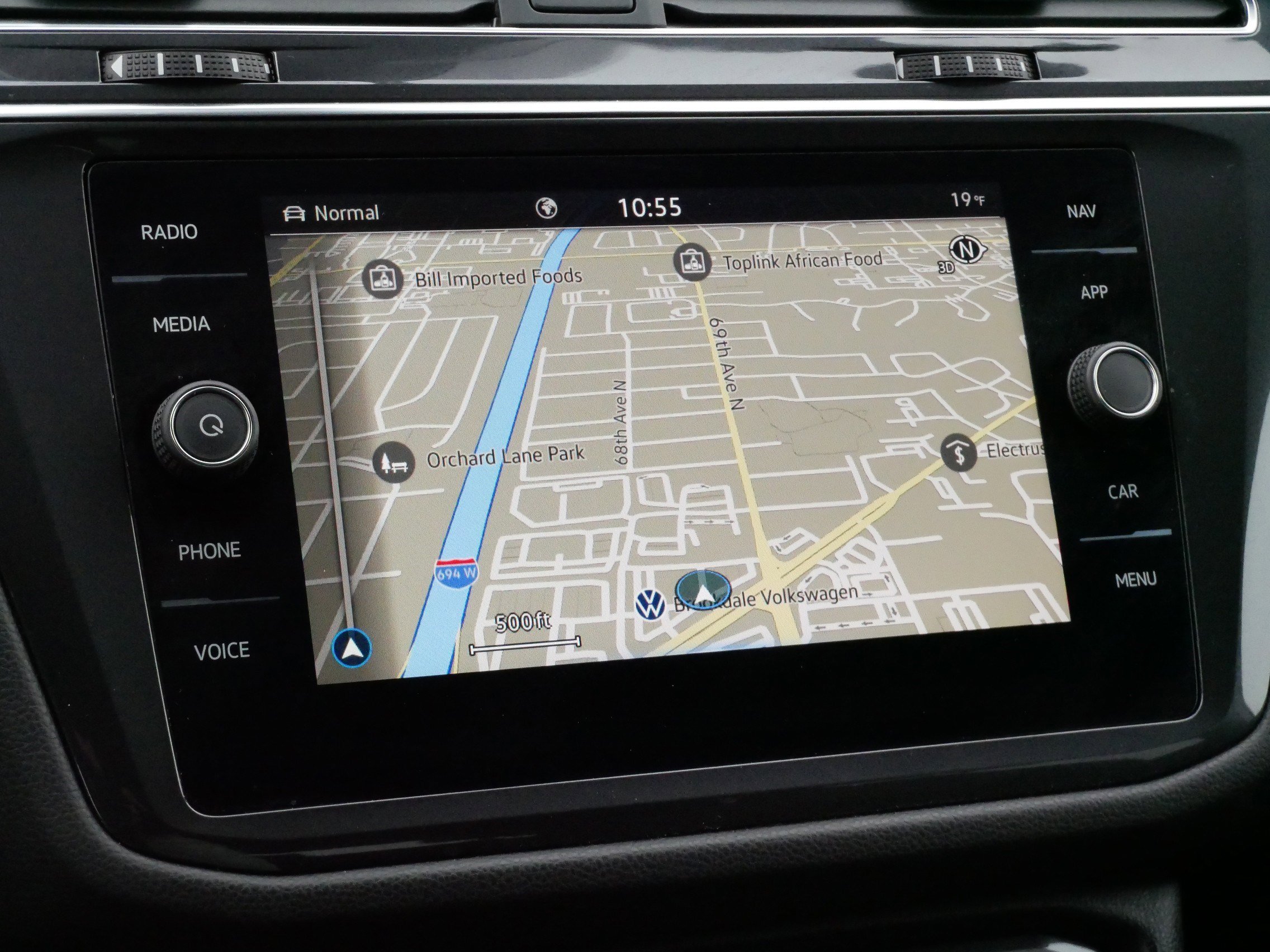 Used 2023 Volkswagen Tiguan SEL R-Line image 23