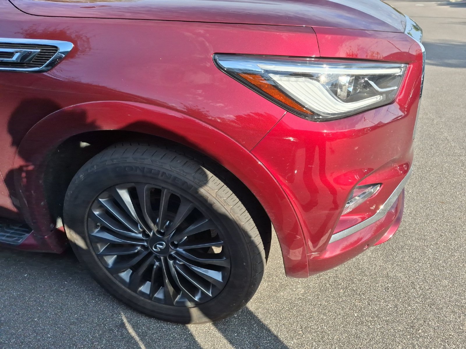 Used 2022 INFINITI QX80 Sensory w/ Cargo Package AWD/4WD image 8