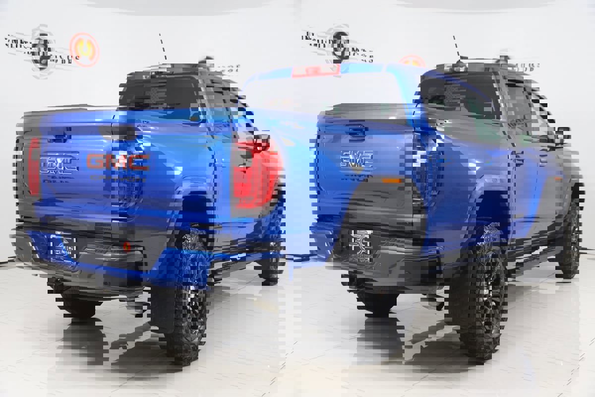 Used 2023 GMC Canyon Elevation w/ Convenience Package image 3