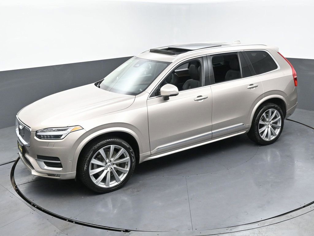 Used 2023 Volvo XC90 B6 Plus AWD/4WD image 48