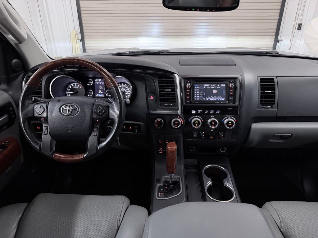 Used 2018 Toyota Sequoia Platinum AWD/4WD image 21