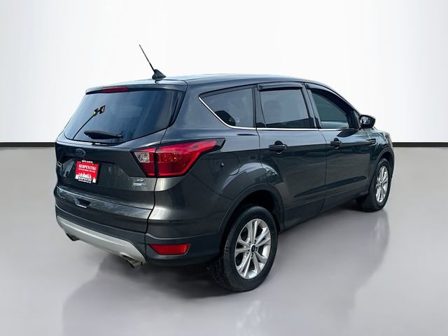 Used 2019 Ford Escape SE image 6