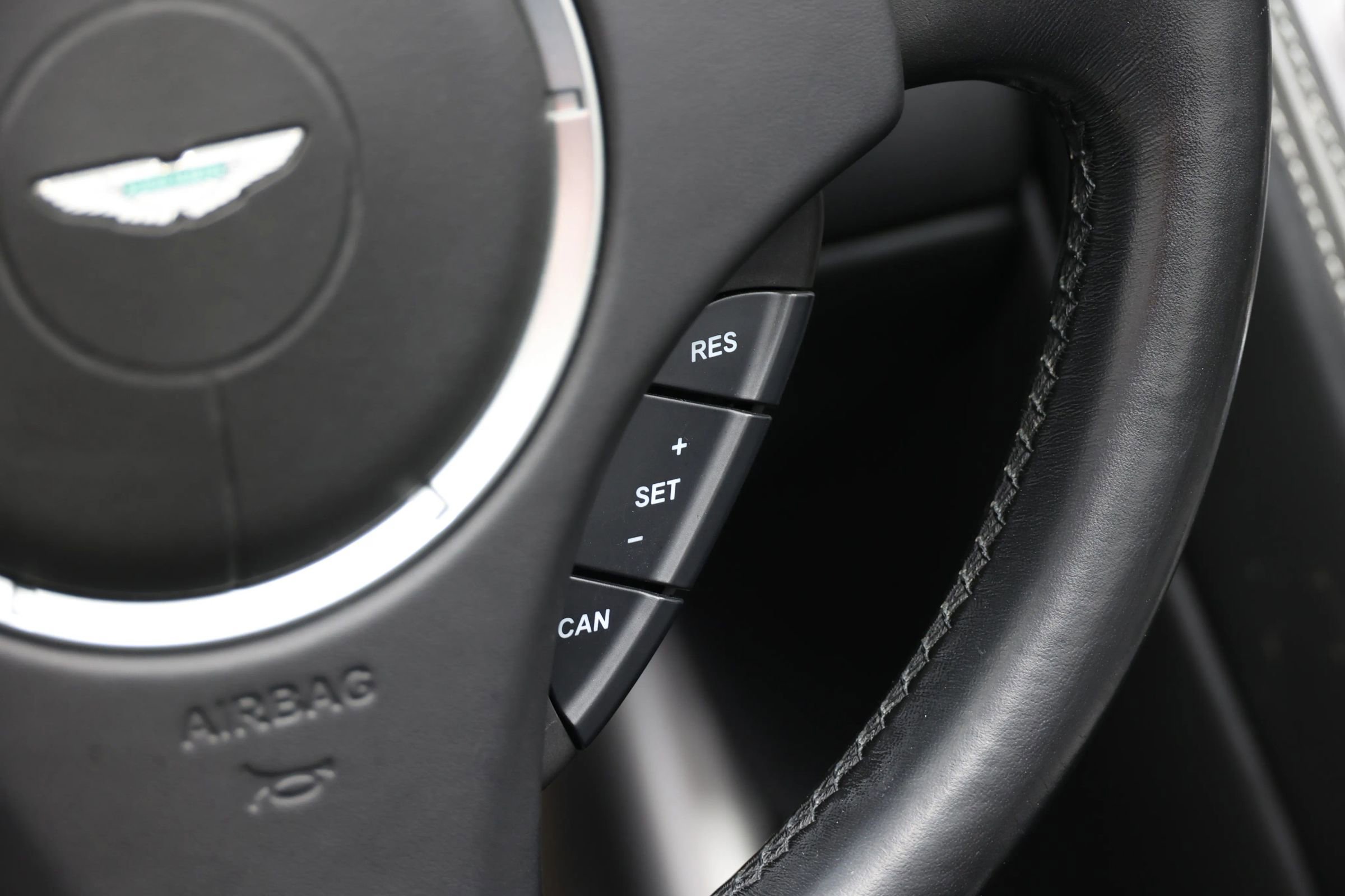 Used 2012 Aston Martin Virage Volante image 22