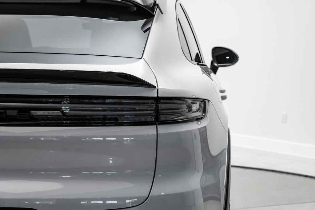 Used 2024 Porsche Cayenne Turbo GT AWD/4WD image 55