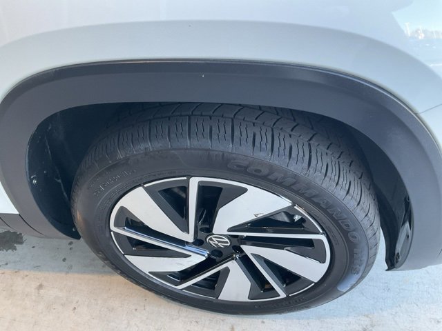 Used 2024 Volkswagen Atlas SE image 29