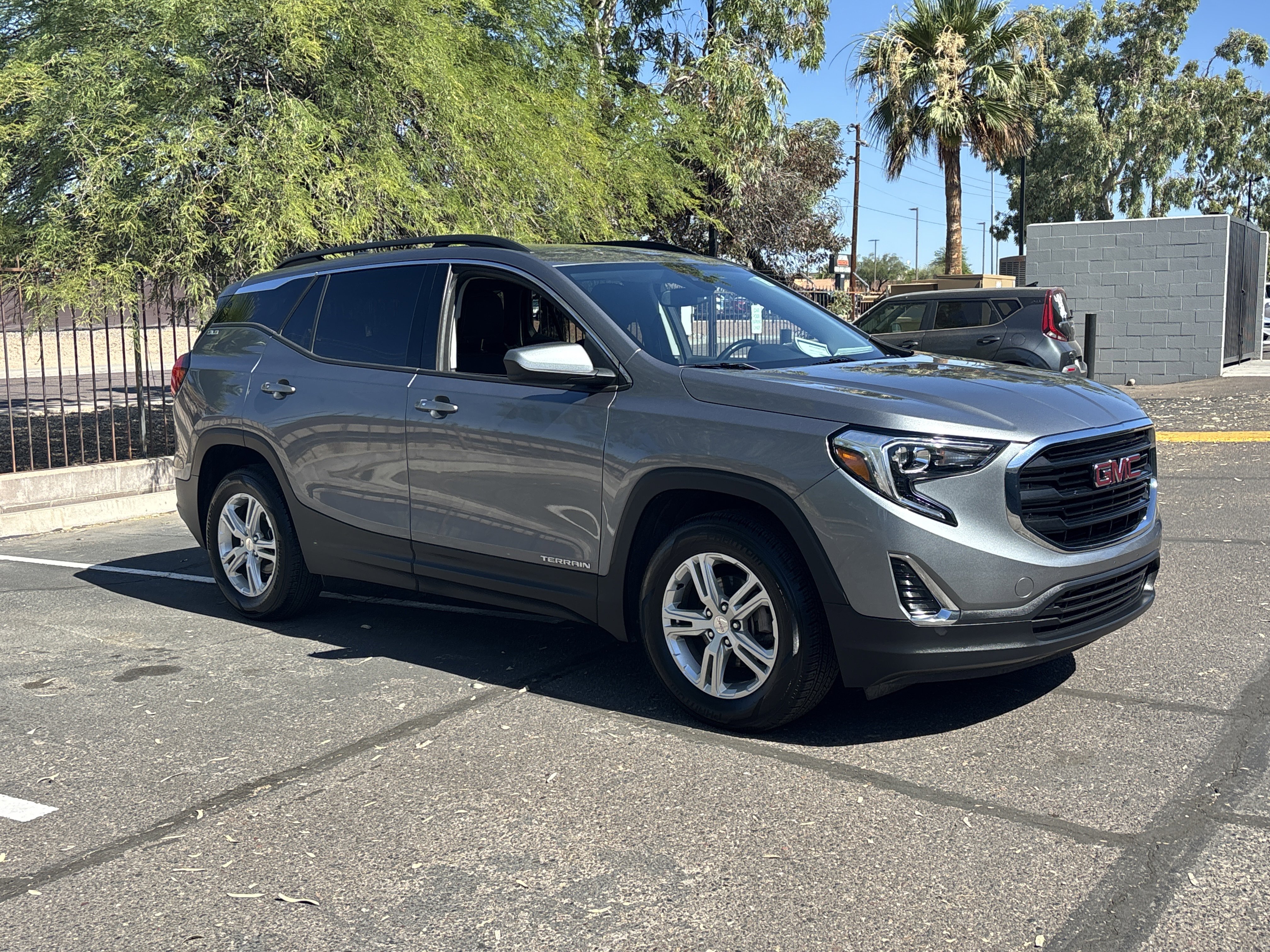 Used 2020 GMC Terrain SLE w/ Driver Convenience Package FWD image 31