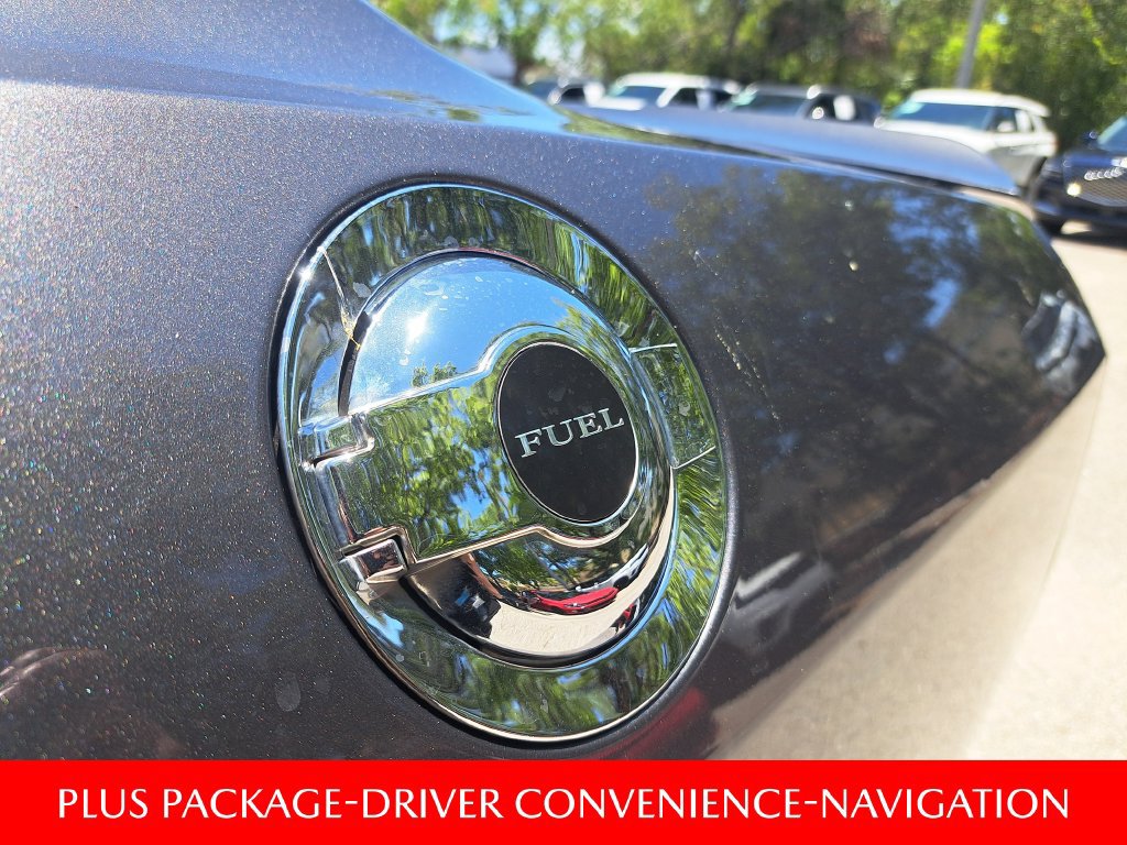 Used 2019 Dodge Challenger SXT w/ Plus Package RWD image 13