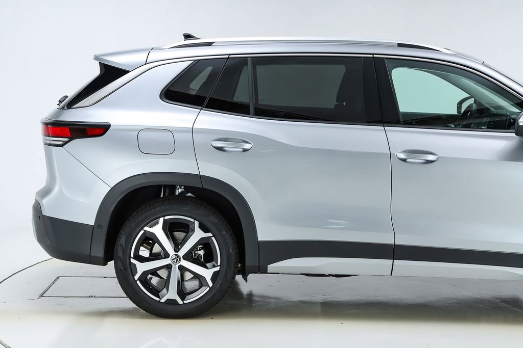 New 2026 Volkswagen Tiguan SE image 11