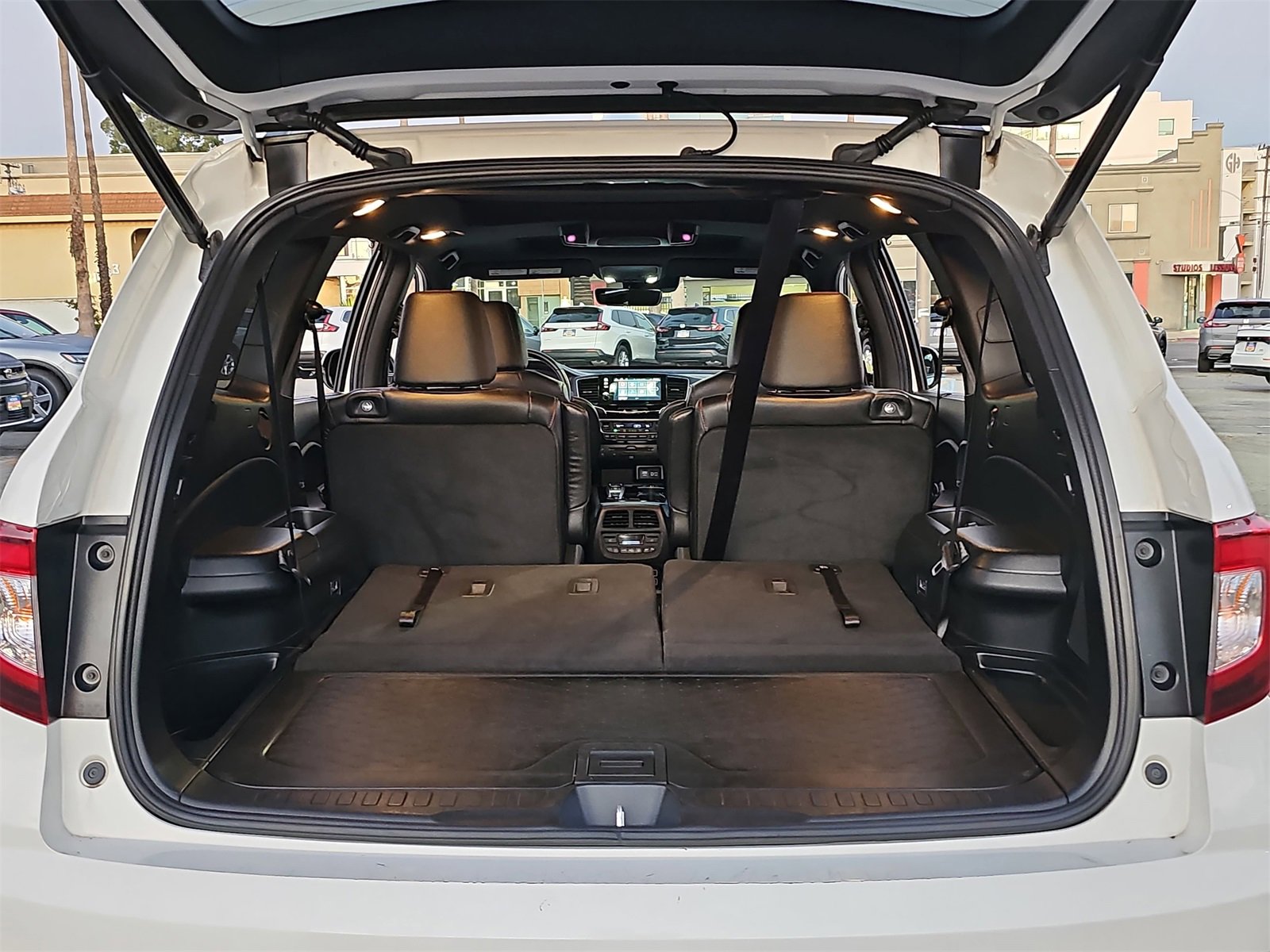 Used 2022 Honda Pilot Black Edition image 14