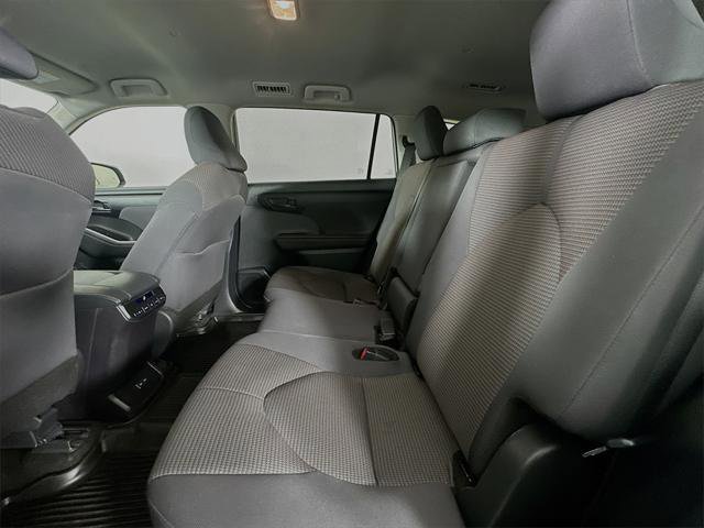 Certified 2024 Toyota Highlander LE image 24