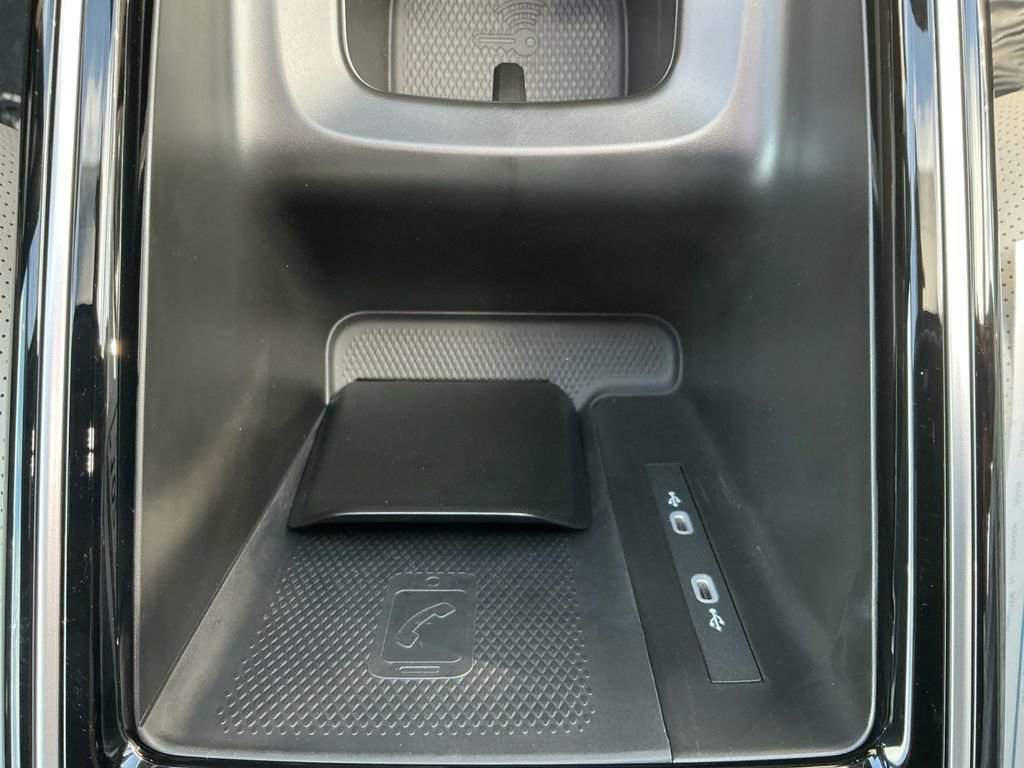 New 2026 Volkswagen ID.4 Pro S Plus image 17