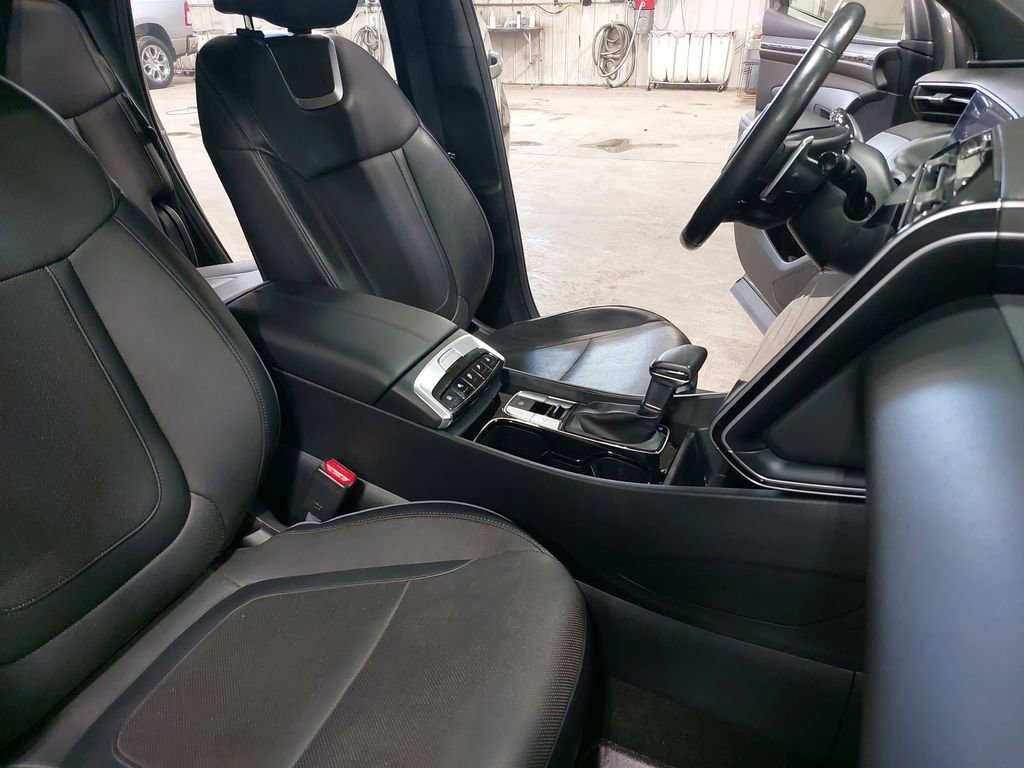 Used 2022 Hyundai Santa Cruz Limited image 10