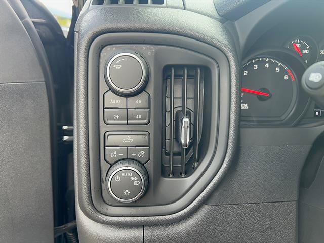 Used 2026 Chevrolet Silverado 1500 Custom Trail Boss AWD/4WD image 22