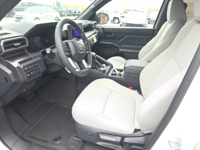 New 2026 Toyota 4Runner SR5 AWD/4WD image 8