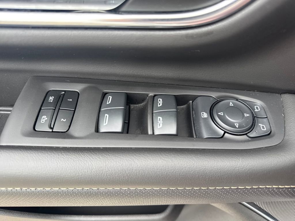 Used 2024 GMC Yukon SLT image 19