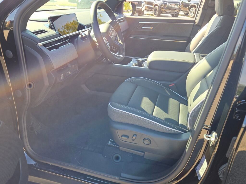 New 2026 GMC Sierra EV Elevation image 24