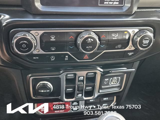 Used 2022 Jeep Wrangler Unlimited Rubicon w/ LED Lighting Group AWD/4WD image 37