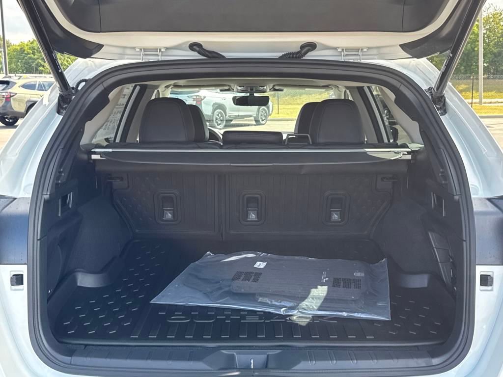 New 2025 Subaru Outback Limited w/ Popular Package #2 image 13