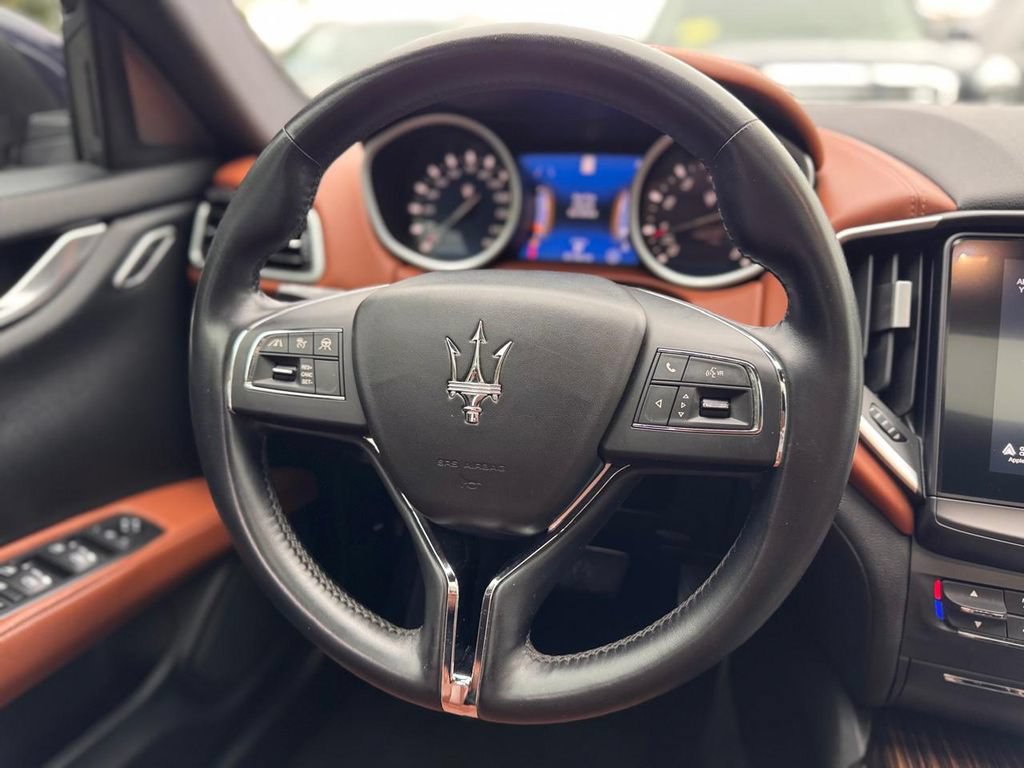 Used 2019 Maserati Ghibli S Q4 AWD/4WD image 26