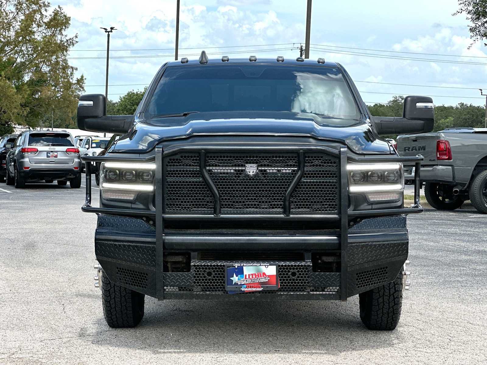 Used 2024 RAM 3500 Tradesman AWD/4WD image 10