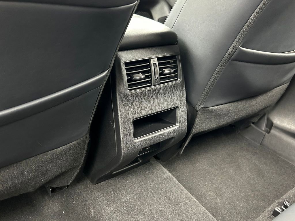 Used 2024 Mitsubishi Outlander SE image 45