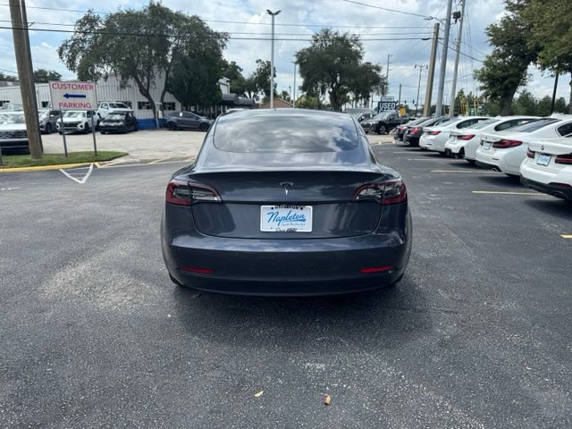 Used 2022 Tesla Model 3 Standard Range RWD image 4