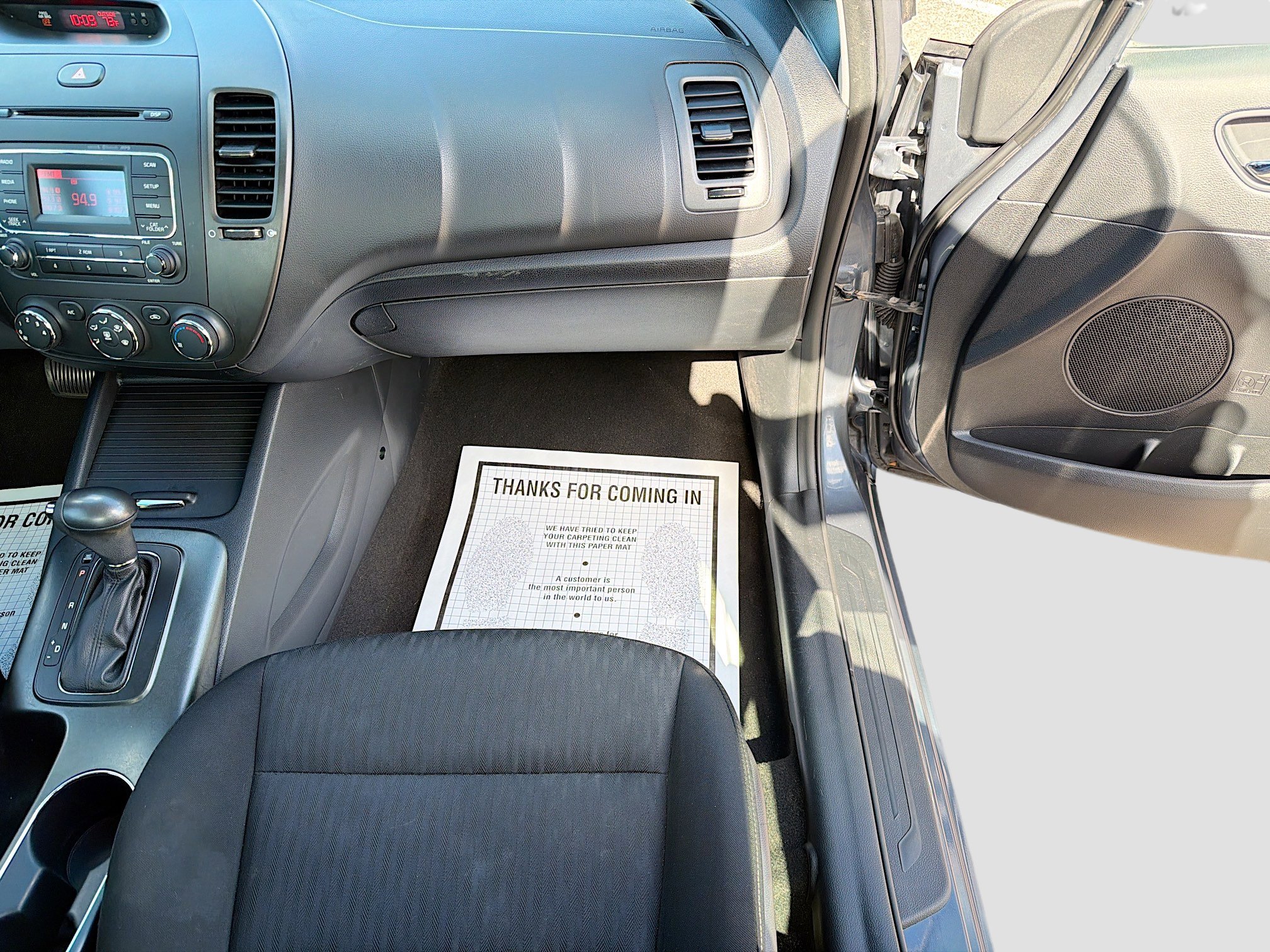 Used 2016 Kia Forte LX image 17