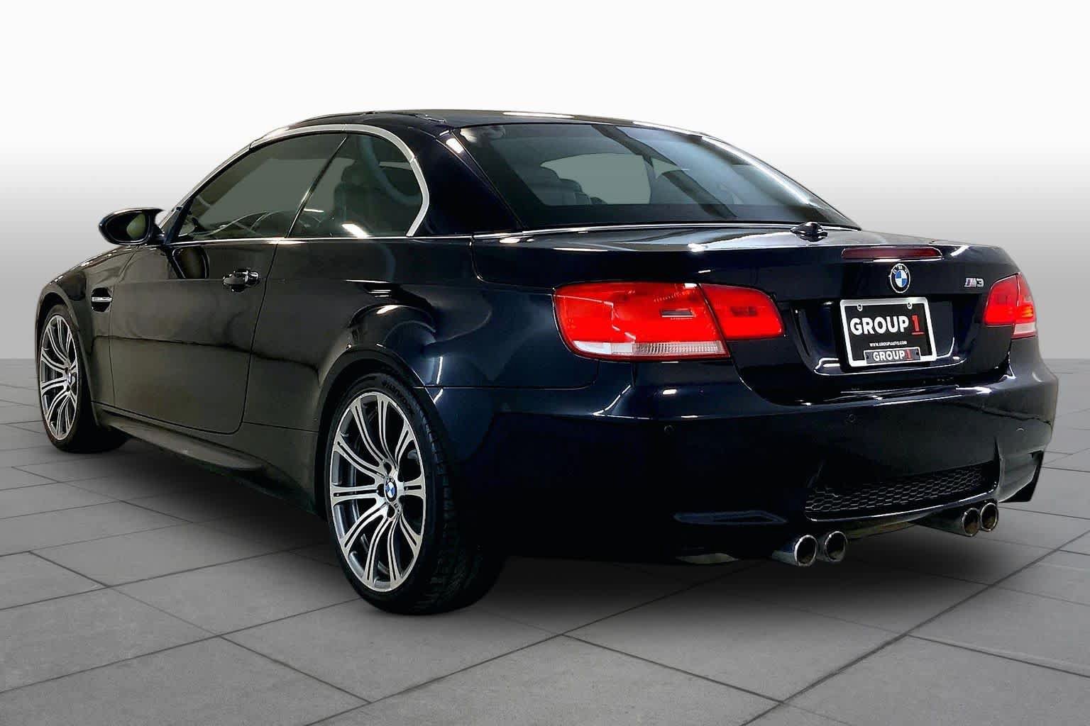 Used 2010 BMW M3 Convertible RWD image 11