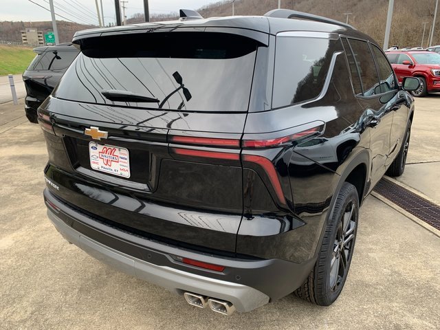 New 2026 Chevrolet Traverse LT image 4