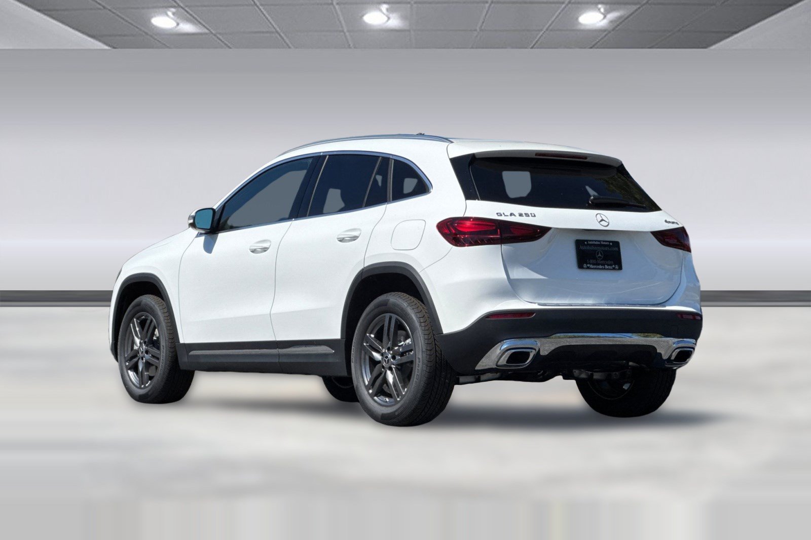 New 2026 Mercedes-Benz GLA 250 4MATIC image 3