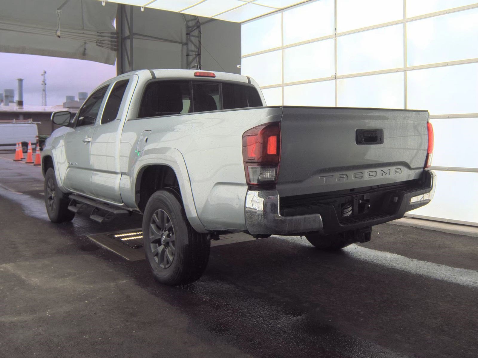Used 2022 Toyota Tacoma SR5 image 7