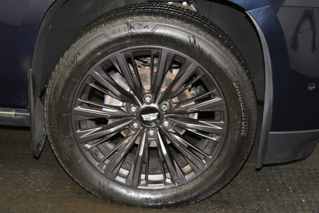 Used 2019 Cadillac Escalade ESV Premium Luxury image 42