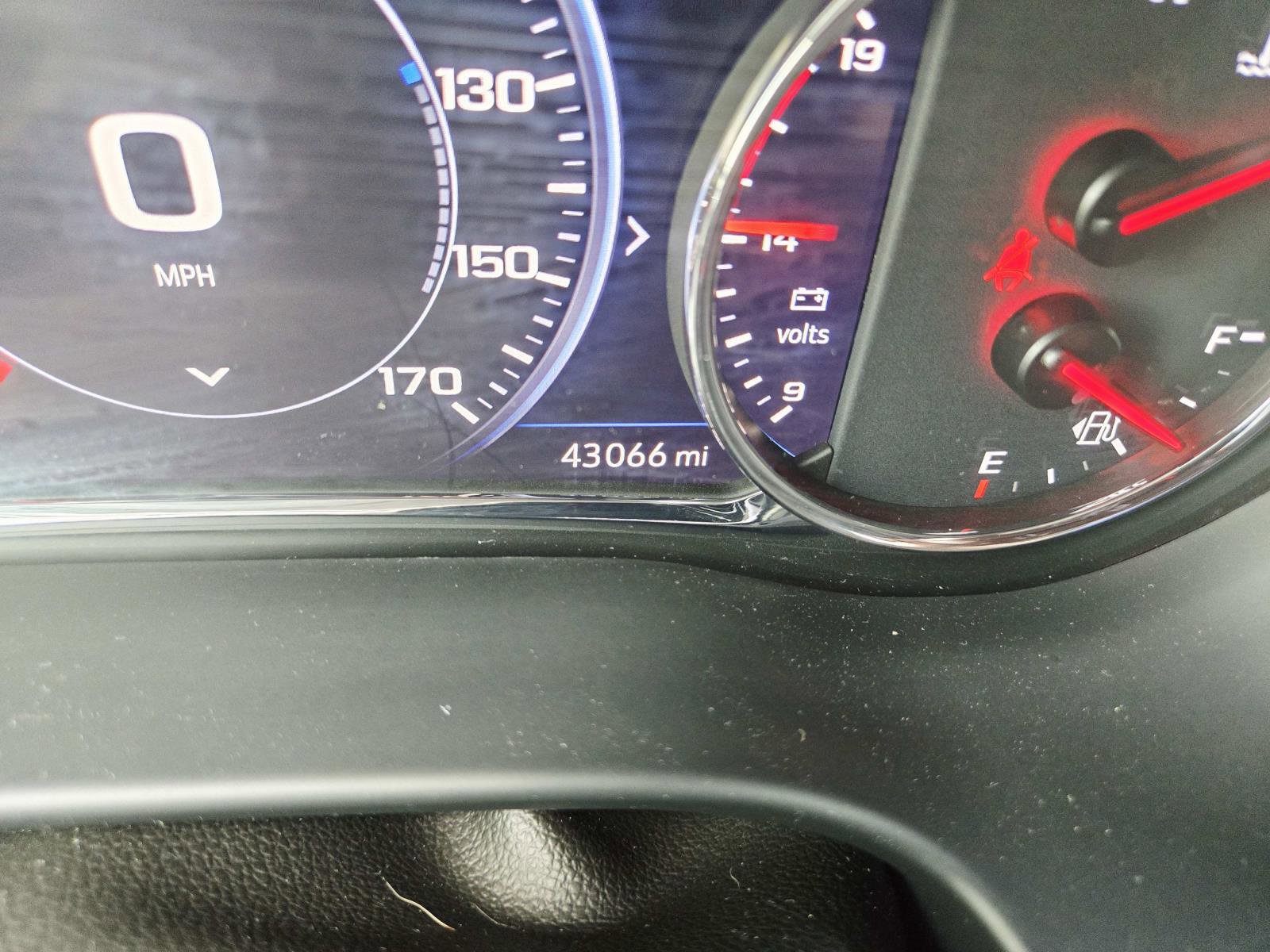 Used 2023 GMC Acadia AT4 w/ Technology Package AWD/4WD image 29