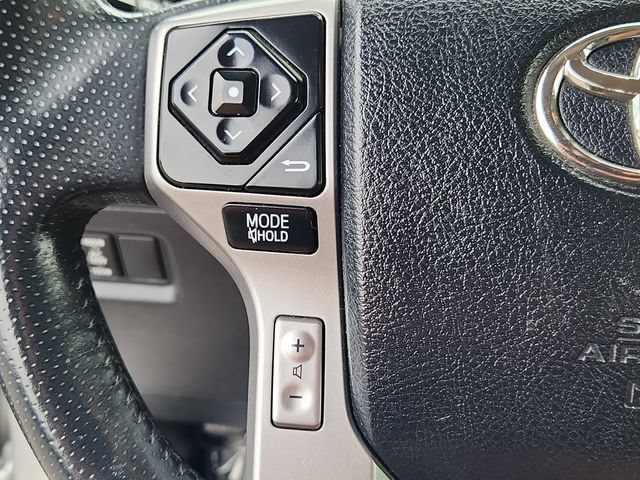 Used 2017 Toyota 4Runner Limited AWD/4WD image 18