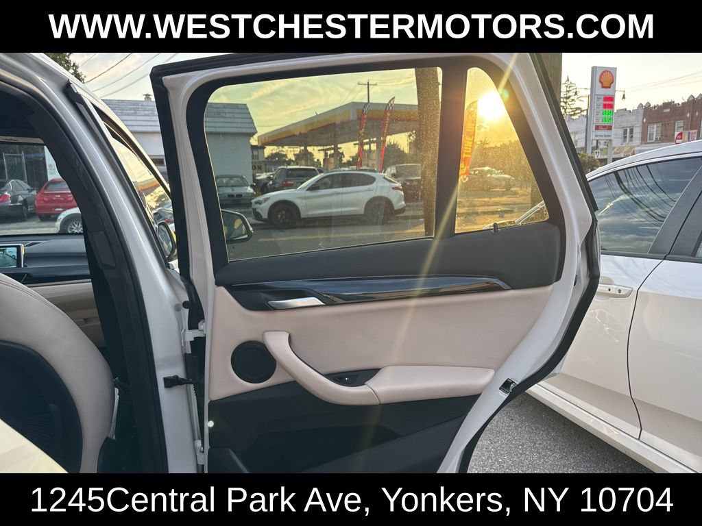 Used 2022 BMW X1 xDrive28i w/ Convenience Package AWD/4WD image 17