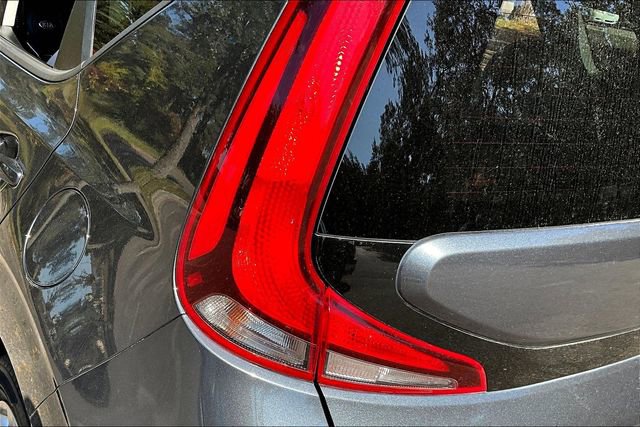 Used 2020 Kia Soul LX image 20