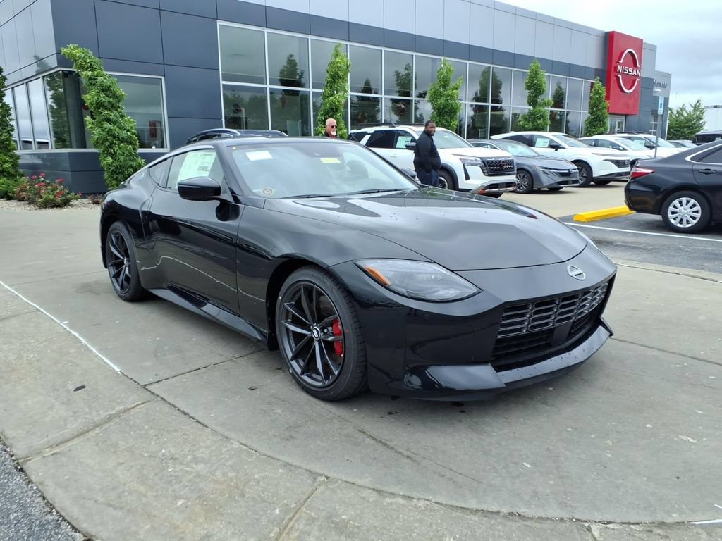 New 2026 Nissan Z Performance w/ Floor Mat Package RWD image 2
