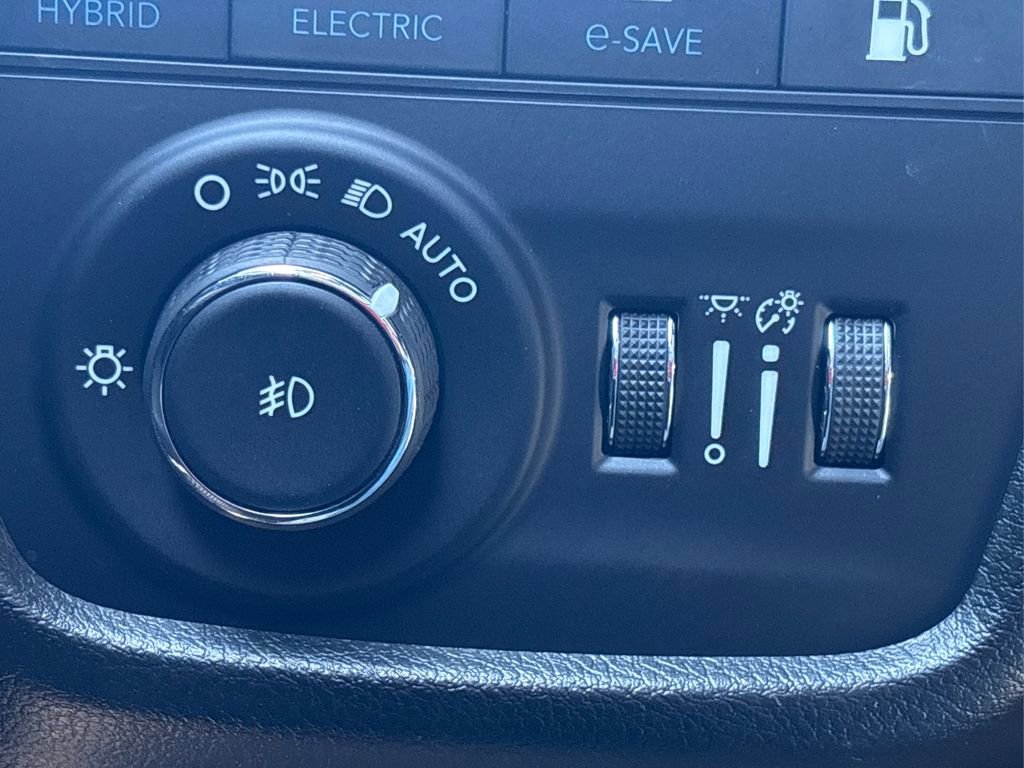 Used 2022 Jeep Grand Cherokee Limited 4xe w/ Luxury Tech Group II image 27