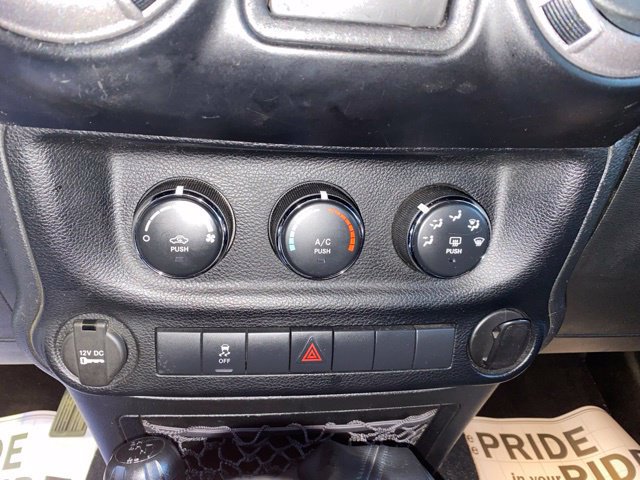 Used 2013 Jeep Wrangler Sport AWD/4WD image 16