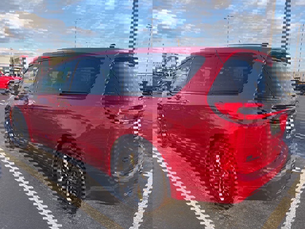 New 2026 Chrysler Pacifica Select image 3