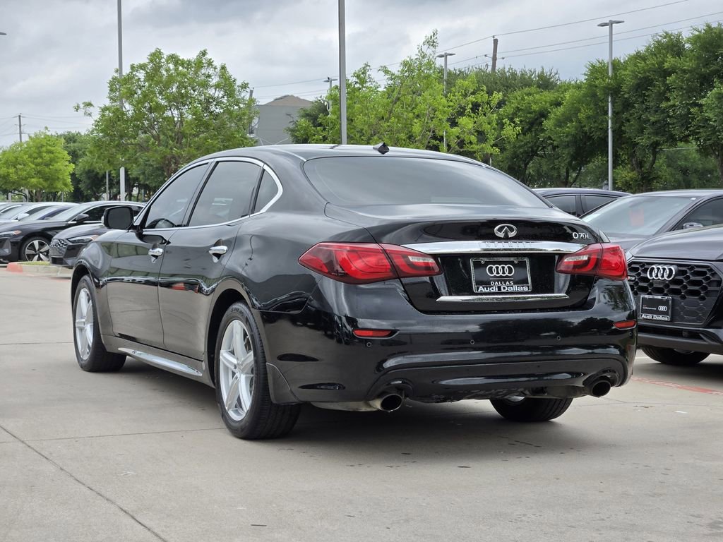 Used 2017 INFINITI Q70 L 3.7 image 11