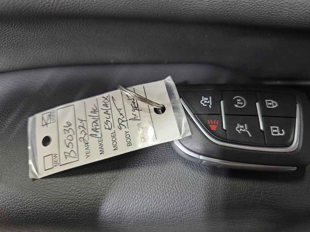 Used 2024 Cadillac Escalade Sport w/ LPO, ONYX Package image 41