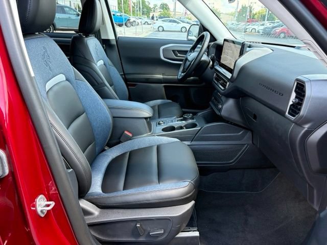 Used 2025 Ford Bronco Sport Outer Banks AWD/4WD image 22