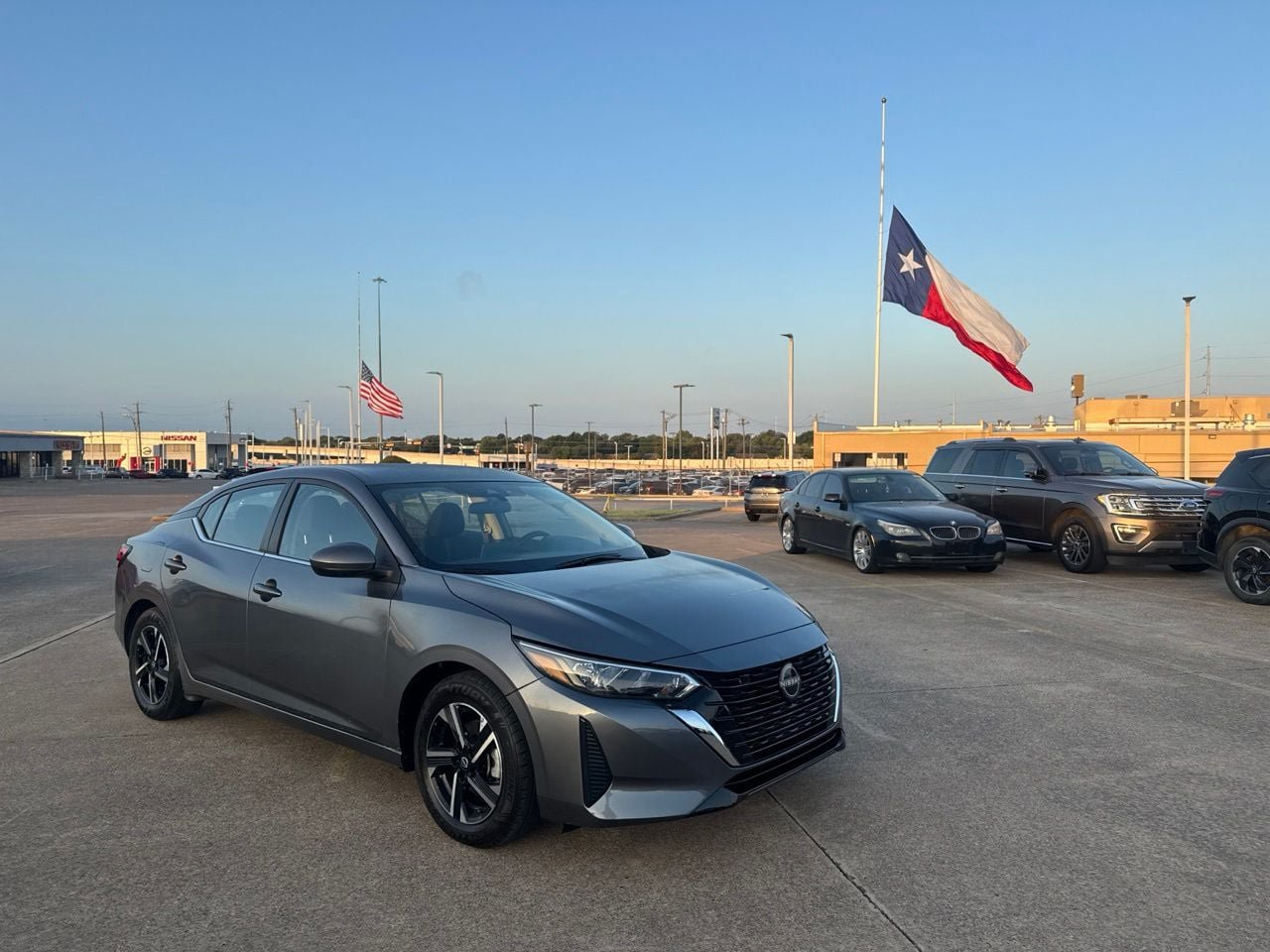 Certified 2025 Nissan Sentra SV FWD image 1