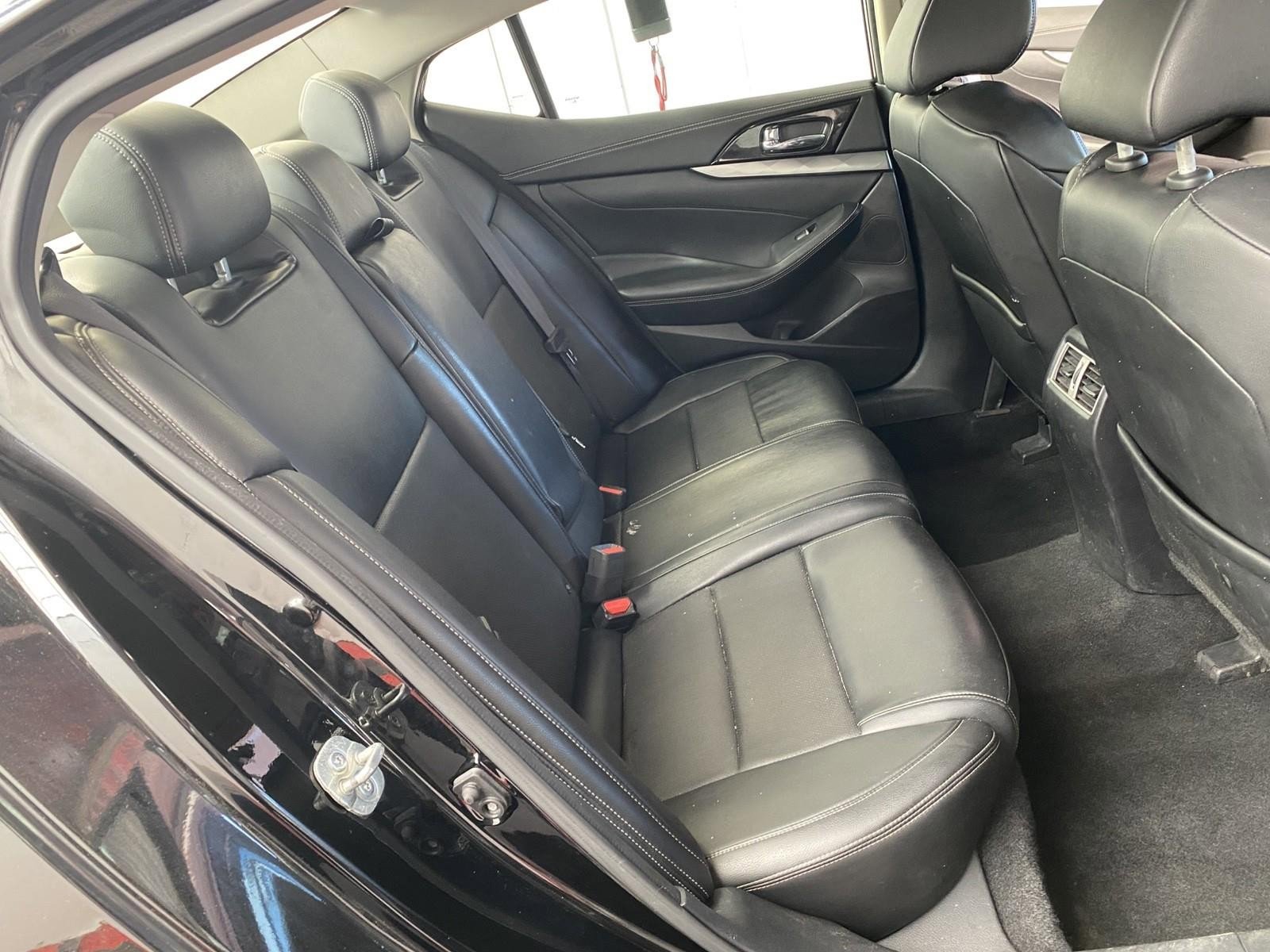 Used 2020 Nissan Maxima 3.5 SV w/ Floor Mat Group FWD image 12